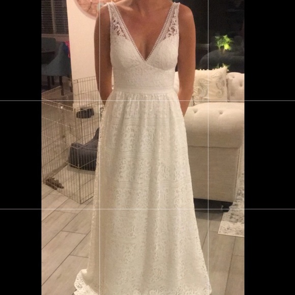Adrianna Papell Dresses & Skirts - Adrianna Papell White Lace Wedding Dress